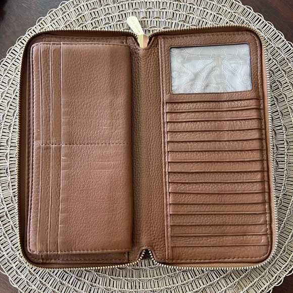 Michael Kors wallet - Picture 4 of 8